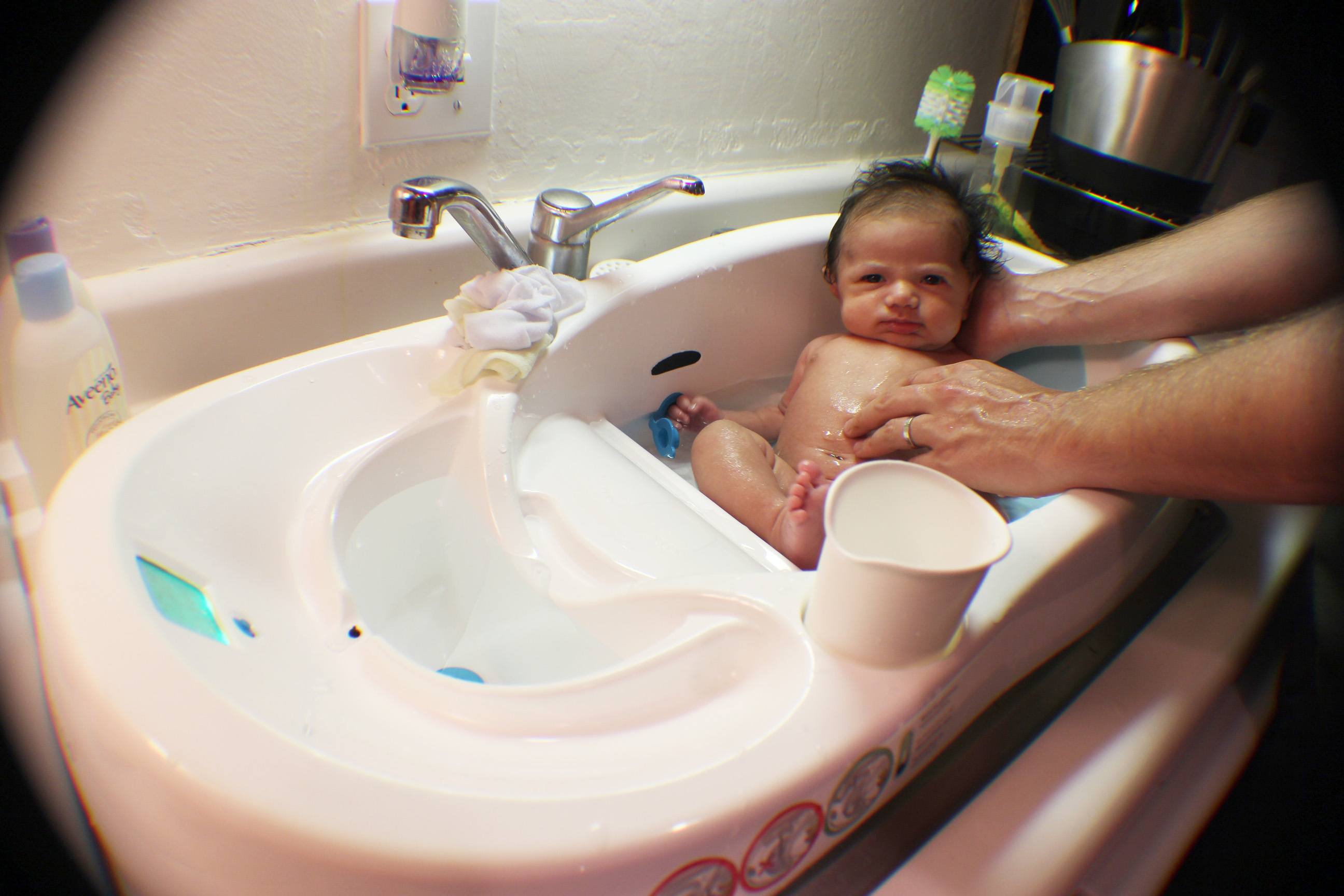 4moms baby tub